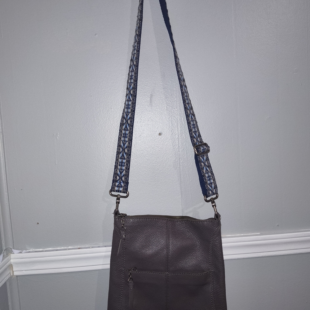 The Sak Gray Pebbled Leather Crossbody Bag with Southwestern Pattern Strap